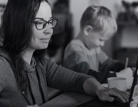 Home, sweet home office: o que fazer para não surtar na quarentena de trabalho