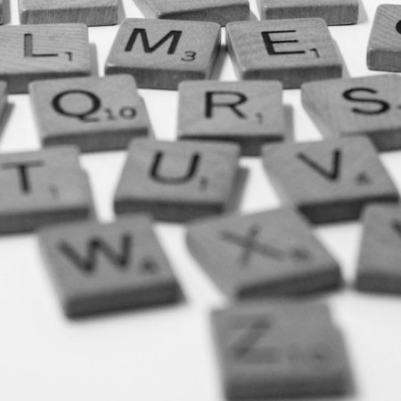 Palavra-cruzada tech em homenagem aos clientes Motor