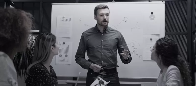 Cursos para o profissional de marketing tech arrasar